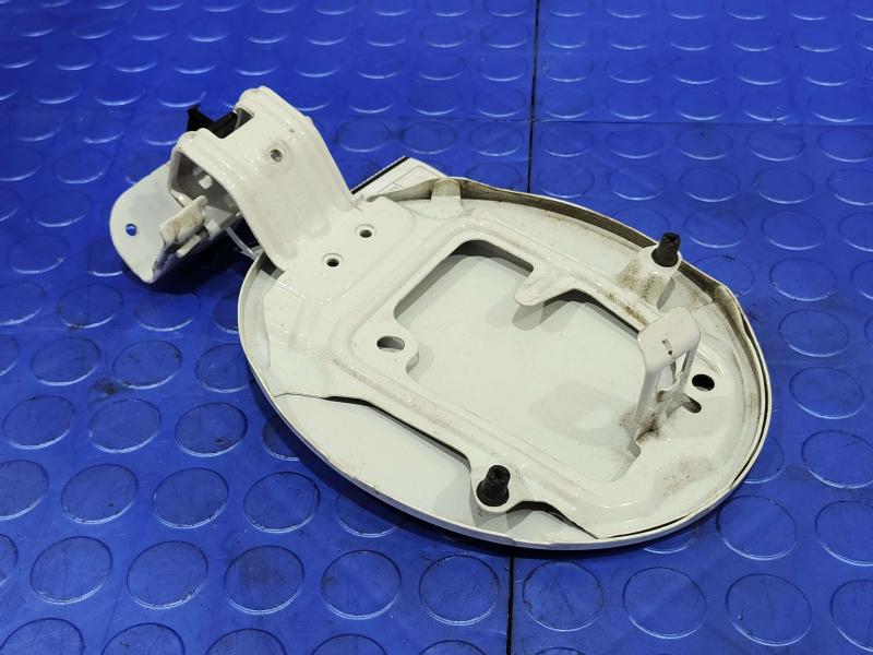 2015 Nissan Murano Fuel Tank Door
