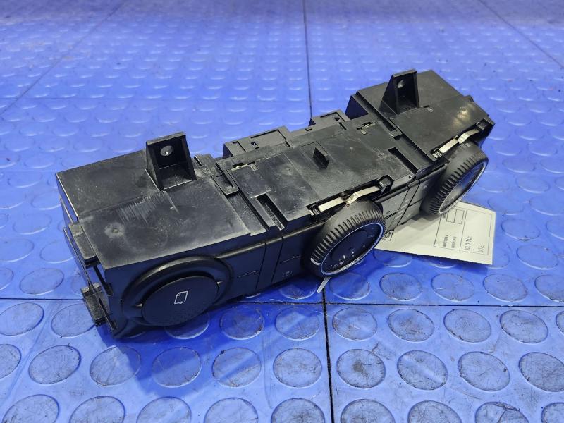 2012 Mercedes Sprinter Heater A/C Control