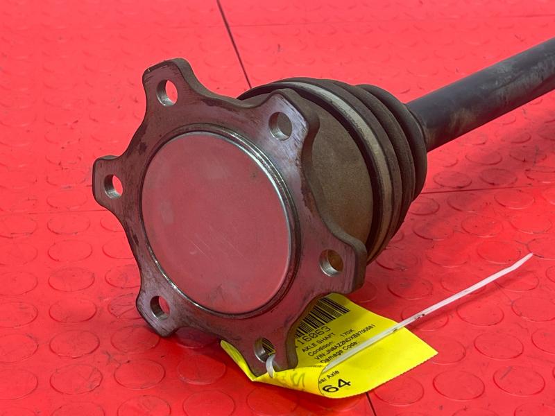 2011 Infiniti QX56 Axle Shaft
