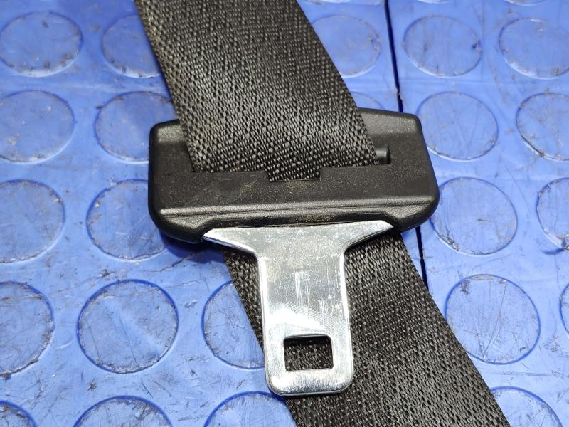 2012 Dodge Grand Caravan Rear Seat Belt