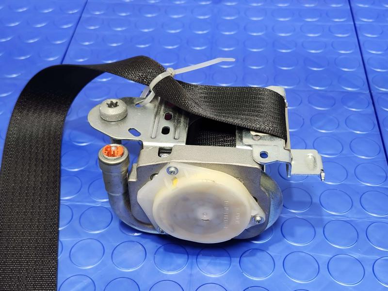 2014 Ford Mustang Front Seat Belt