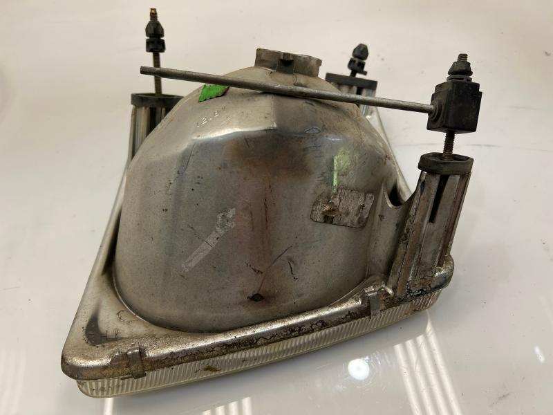 2002 Ford Explorer Headlamp Assembly