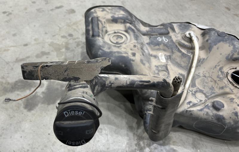 2013 Volkswagen Passat Fuel Tank Assembly