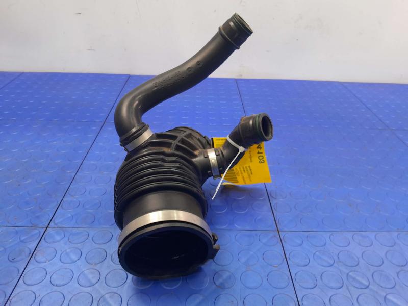2016-2022 BMW 740i 740iX G11 G12 3.0L Engine Air Intake Hose OEM 13717643302