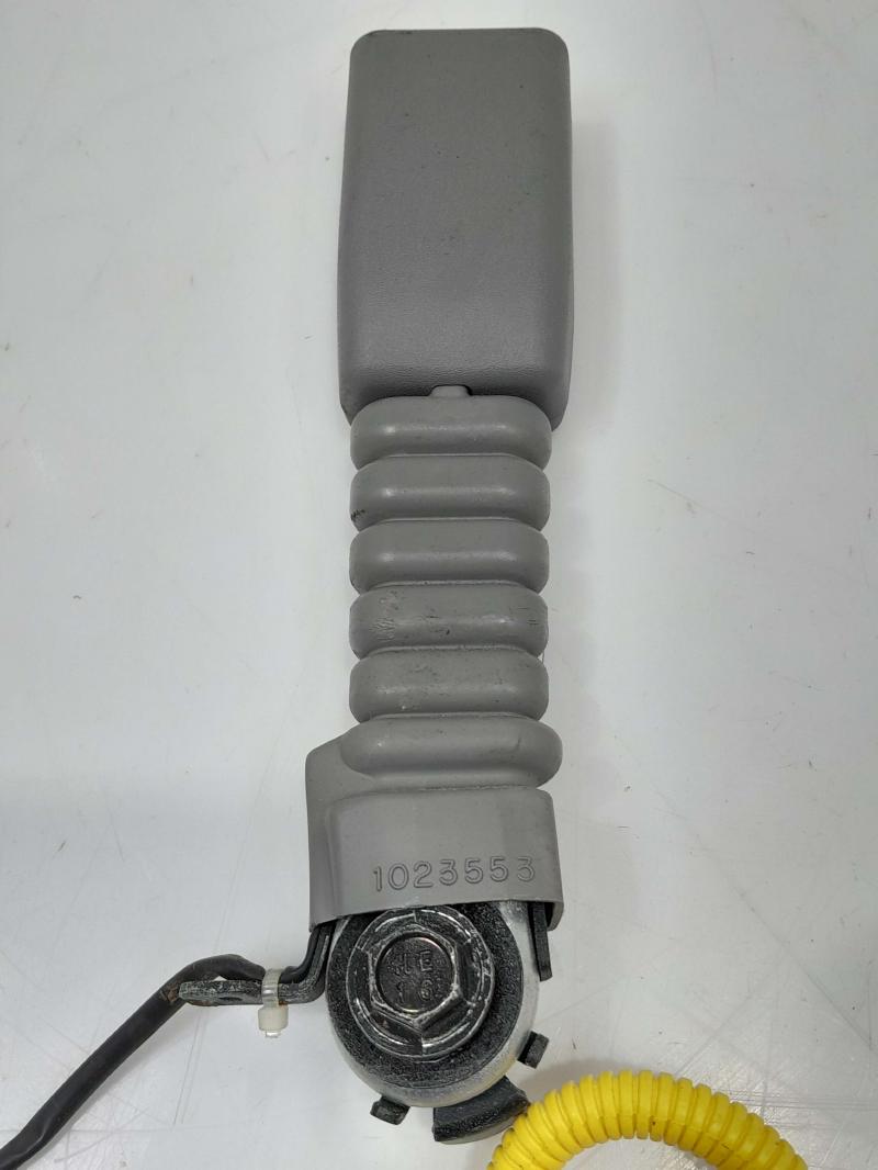 2014 Kia Sedona Front Seat Belt