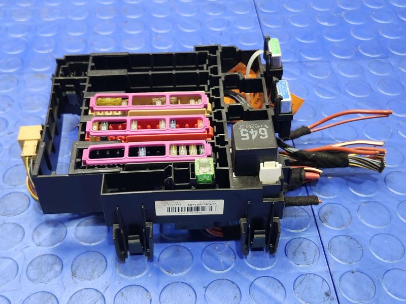 2017-2025 Audi Q7 OEM Cabin Fuse Box Relay Junction Block Genuine