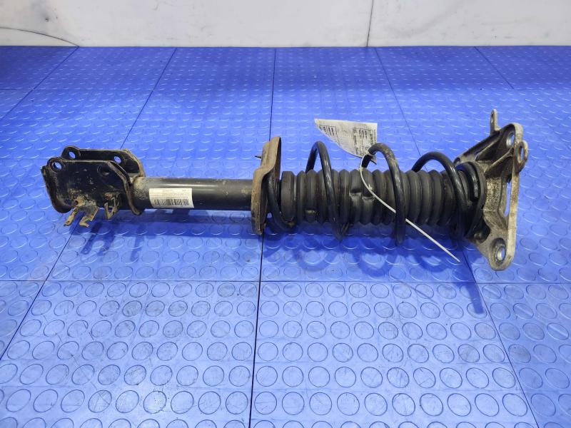 2020 Jeep Renegade Strut Assembly