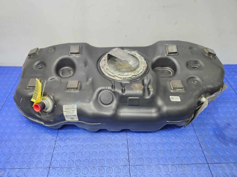 2018-2023 Kia Rio Fuel Tank Assembly Gas Tank Genuine OEM 31150-H9500