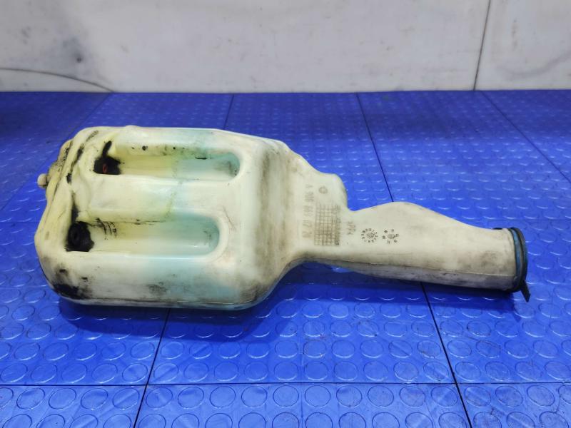 2012 Mercedes Sprinter Washer Bottle