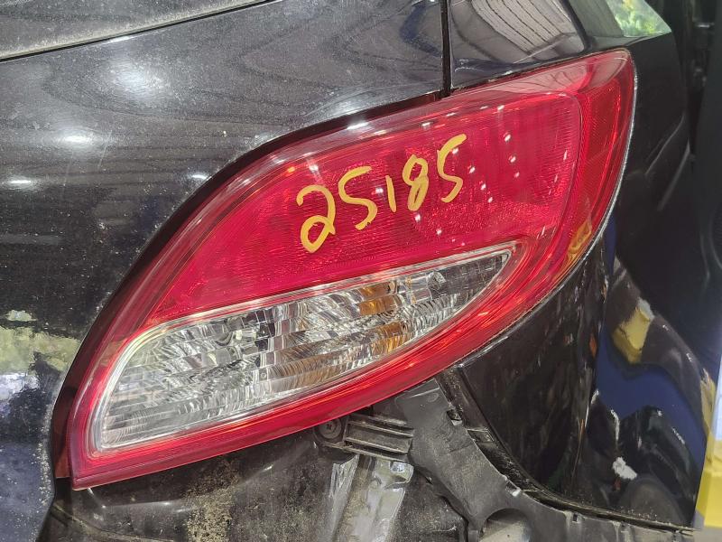 2013 Mazda Mazda2 Tail Light Assembly