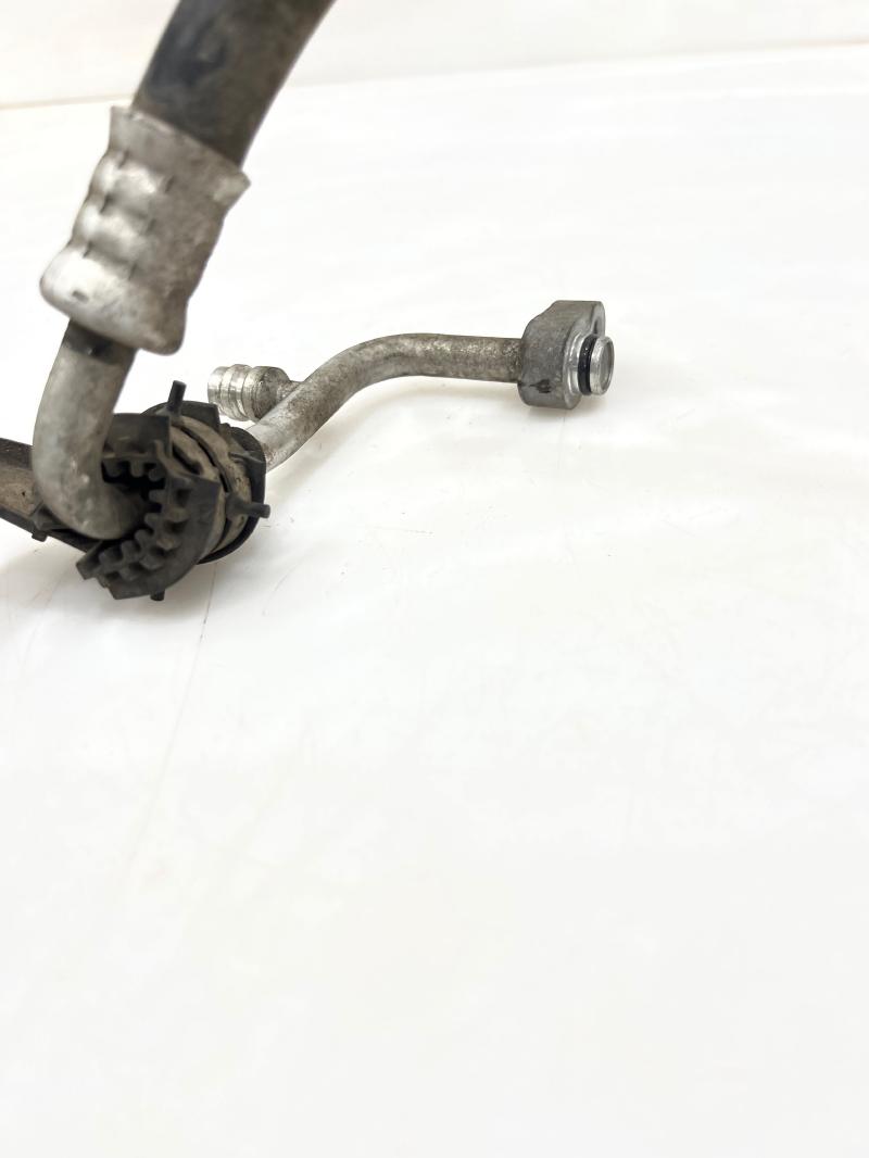 2010 - 2013 Toyota Highlander 2.7L AC Suction Hose Genuine OEM 887040E070