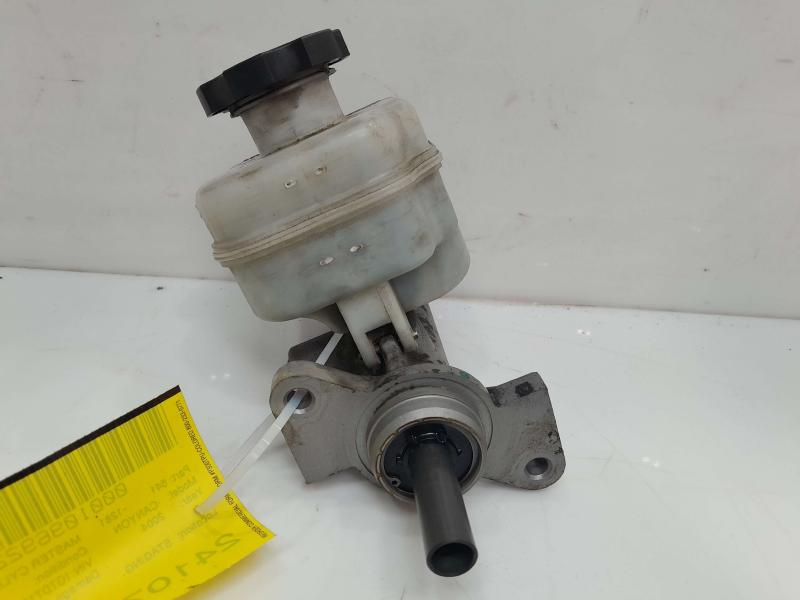 2004 GMC Canyon Master Cylinder