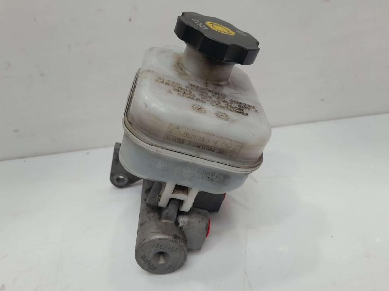 2004 GMC Canyon Master Cylinder