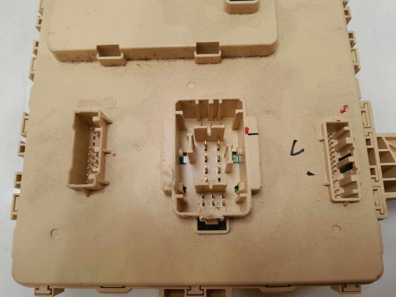2016 Genesis Genesis Cabin Fuse Box
