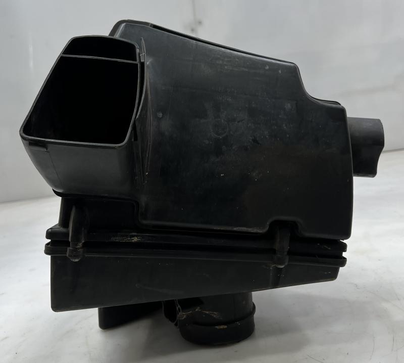 2007 BMW 328i Air Cleaner