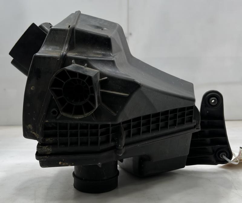 2007 BMW 328i Air Cleaner