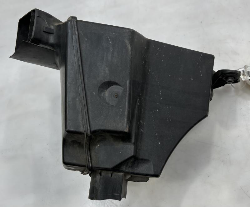 2007 BMW 328i Air Cleaner