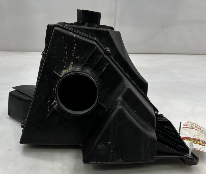 2007 BMW 328i Air Cleaner
