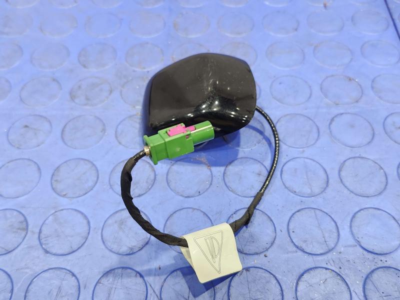 2015 Porsche Panamera Antenna