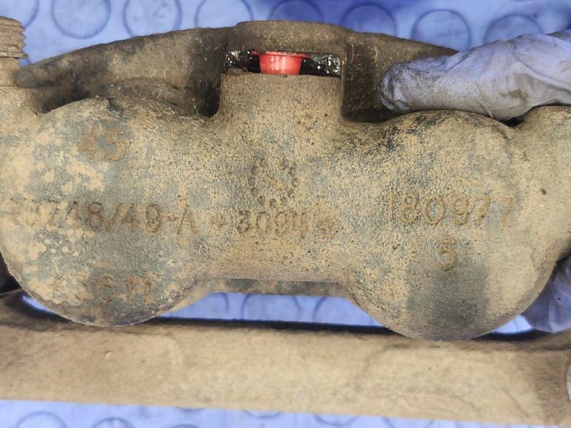 2013 Ford F-350 Super Duty Caliper