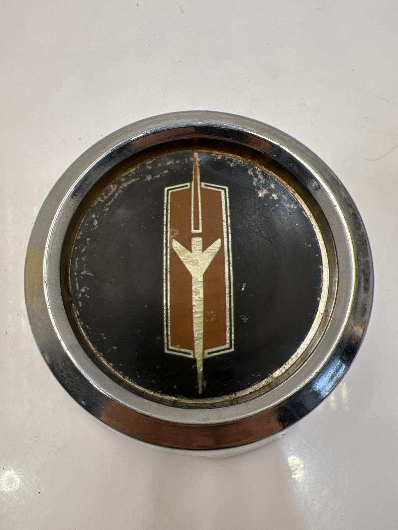 1976 Oldsmobile Cutlass Center Cap