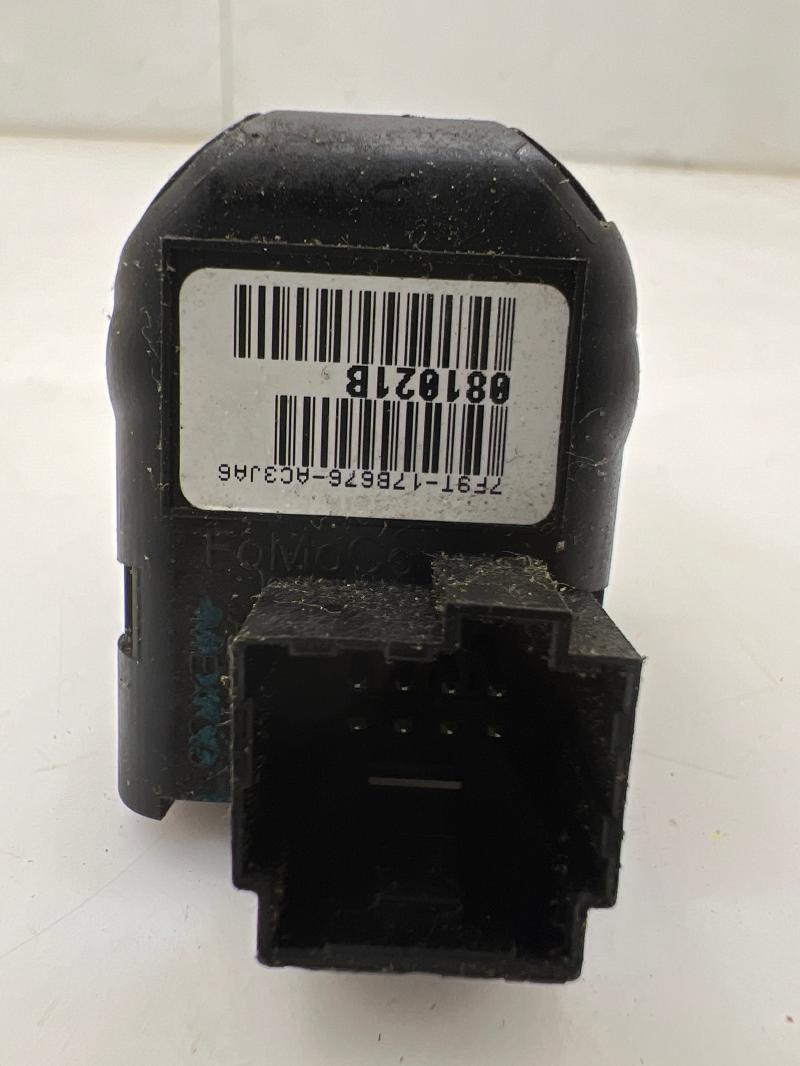 2009 Ford Escape Door Switch Front