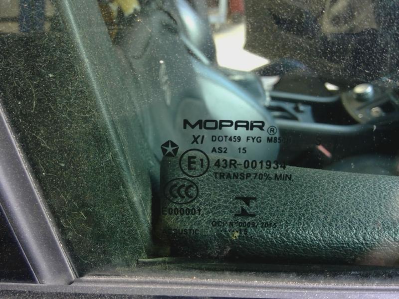 2016 Chrysler 200 Front Door Glass/Window