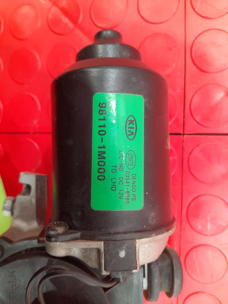 2010-2013 Kia Forte Windshield Wiper Motor Genuine OEM Part 981101M000