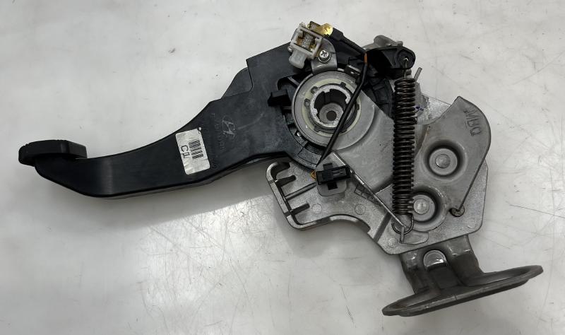 2015 2016 2017 Hyundai Sonata Parking Brake Pedal OEM 59710-C1000