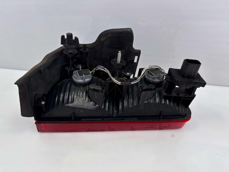 2010 Dodge Challenger Tail Light Assembly