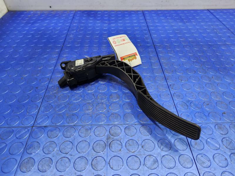 2010 Dodge Challenger Pedal Assembly