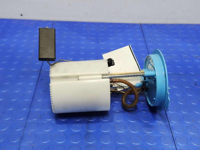 2015 Volkswagen Beetle Fuel Pump