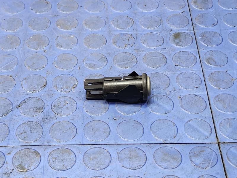 2003-2011 Lincoln Towncar Driver Trunk Lid Deck-Lid Open Switch OEM 3W1Z54432A38AAA