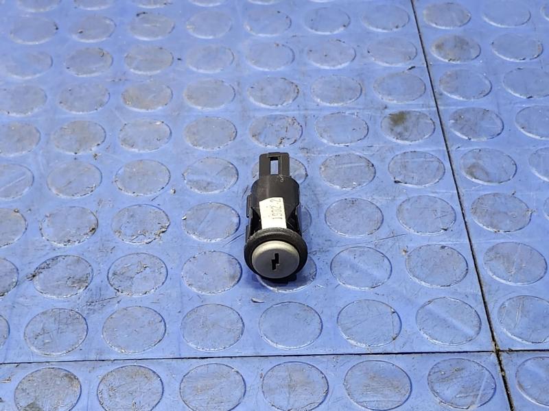 2003-2011 Lincoln Towncar Driver Trunk Lid Deck-Lid Open Switch OEM 3W1Z54432A38AAA