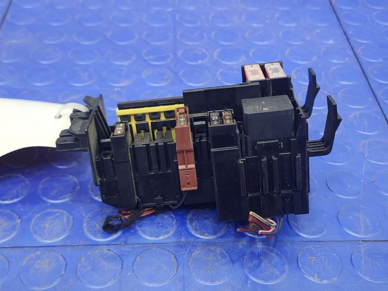 2017 Mercedes C-Class Engine Fuse Box