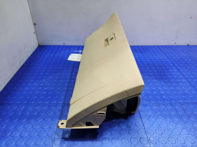 2018 Toyota Highlander Glove Box