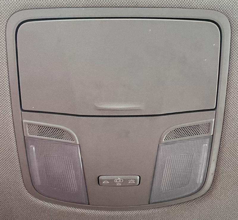 2017 Hyundai Elantra Front Console