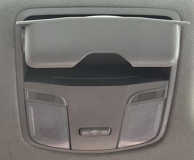 2017 Hyundai Elantra Front Console