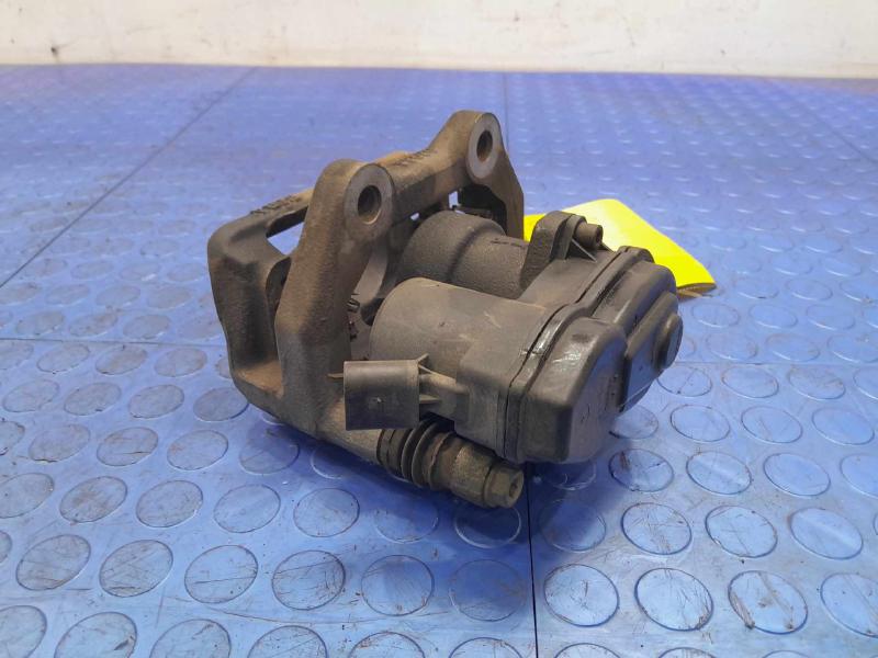 2014 Acura RLX Caliper
