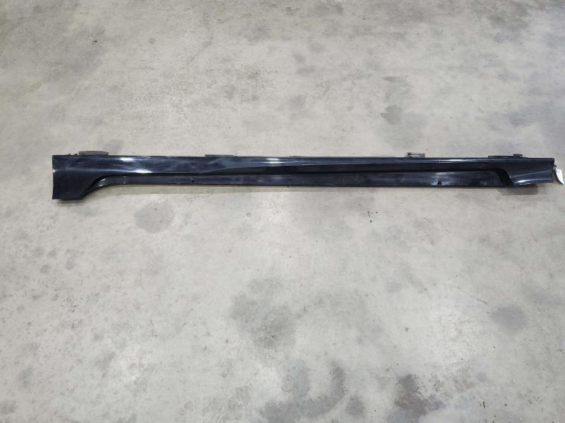 2017 Toyota Prius Rocker Moulding