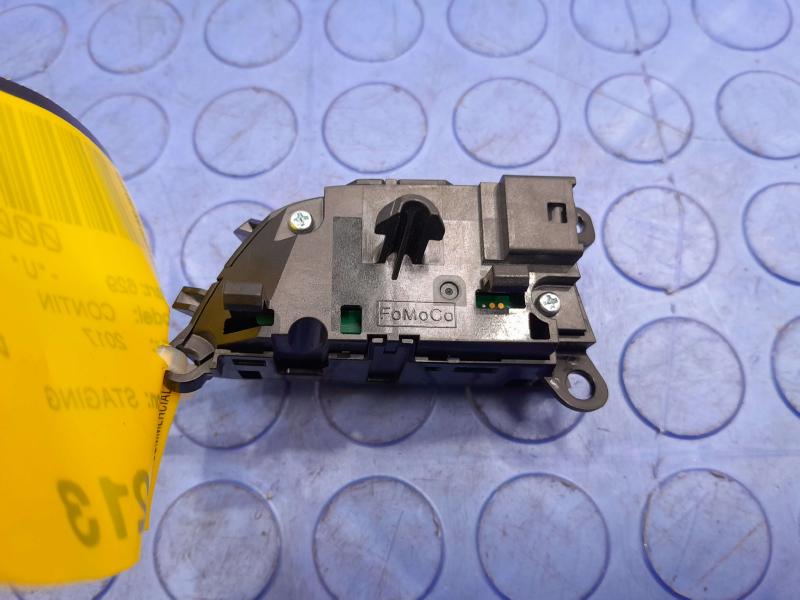 2017-2020 Lincoln Continental Sync Voice Control Steering Wheel Switch OEM GD9T-9E740-BBW