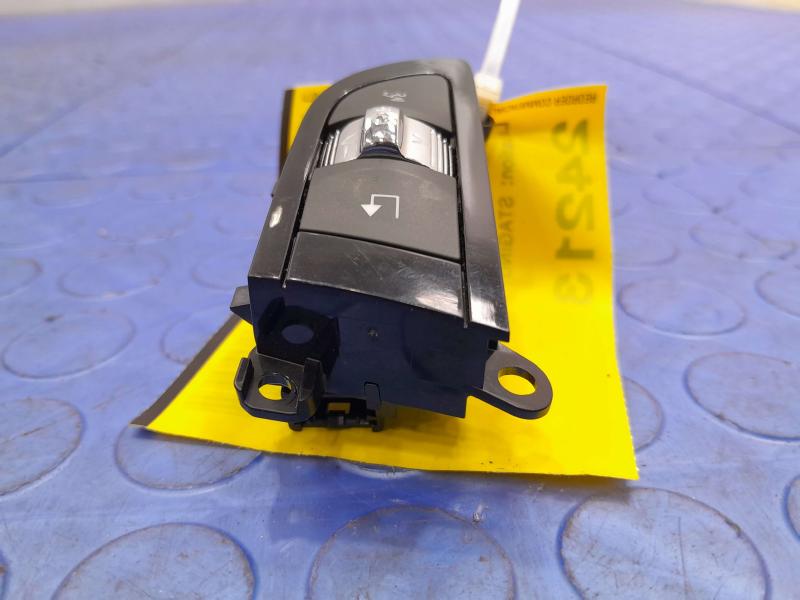 2017-2020 Lincoln Continental Sync Voice Control Steering Wheel Switch OEM GD9T-9E740-BBW