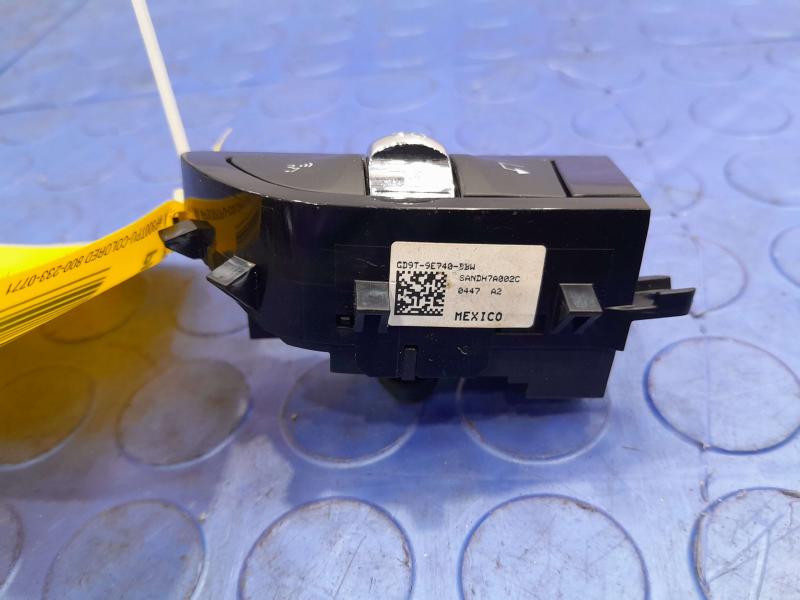 2017-2020 Lincoln Continental Sync Voice Control Steering Wheel Switch OEM GD9T-9E740-BBW