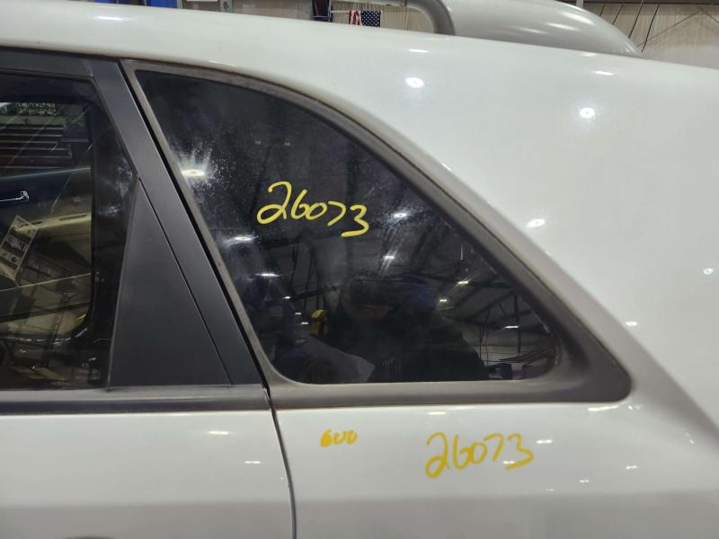 2011 Kia Sorento Quarter Glass/Window
