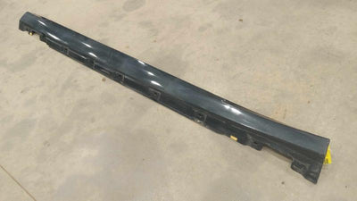 2012 Mercedes R-Class Rocker Moulding