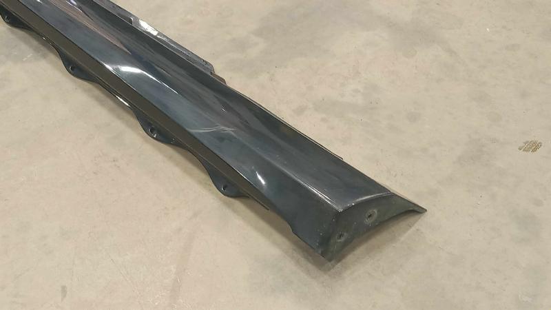 2012 Mercedes R-Class Rocker Moulding