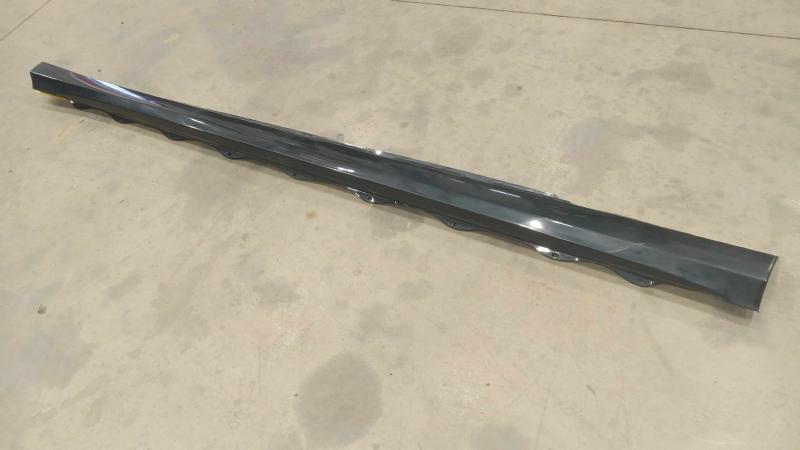 2012 Mercedes R-Class Rocker Moulding