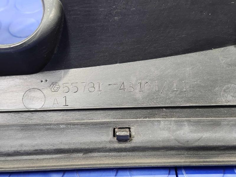 2008 Lexus RX400 Hybrid Cowl