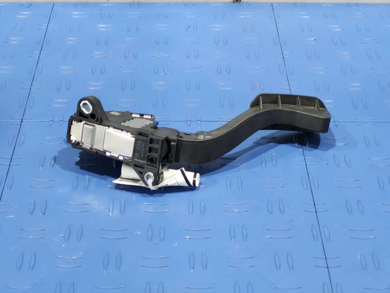 2017 Toyota Corolla Pedal Assembly