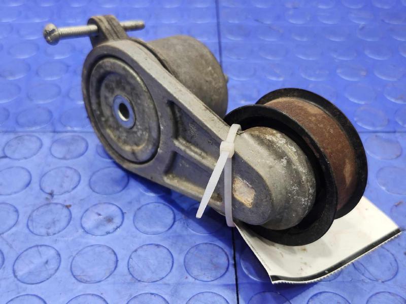 2008 Infiniti G35 Engine Belt Tensioner